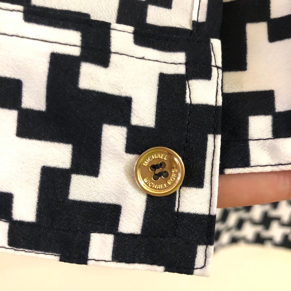 Michael Kors Geometric Print Long Sleeve - Picture 10 of 11